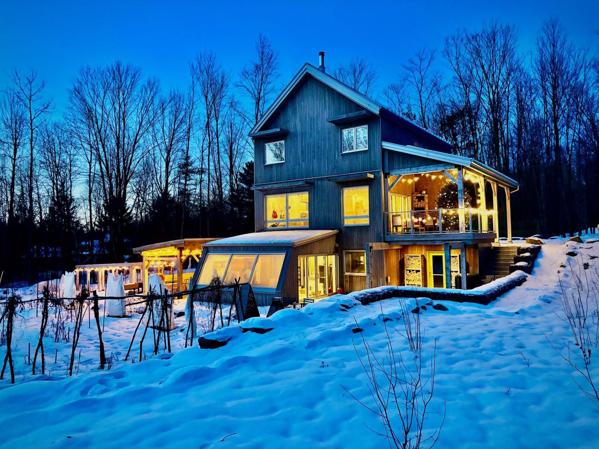 Le Camp Cache Shefford Bed & Breakfast Bagian luar foto